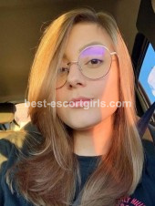Sarah escort