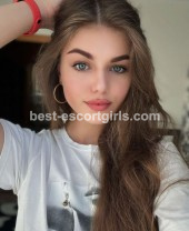 escort in Paris Polly