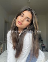 sexy companion Paris Asha